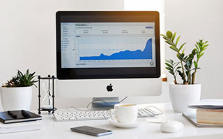 九游体育-曼城全队出战表现抢眼，继续不败保持领先优势——英超舞台上的霸主之路