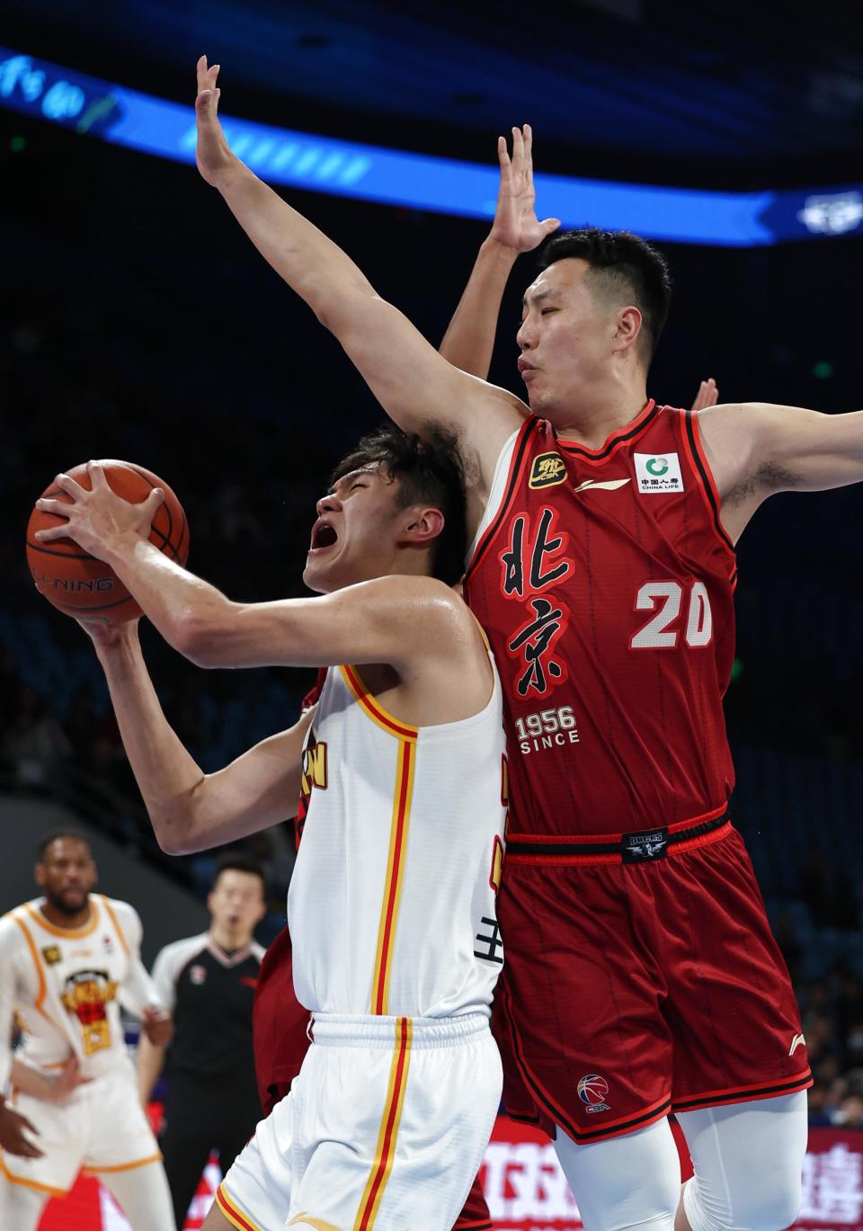 乌干达队战胜对手晋级下一轮