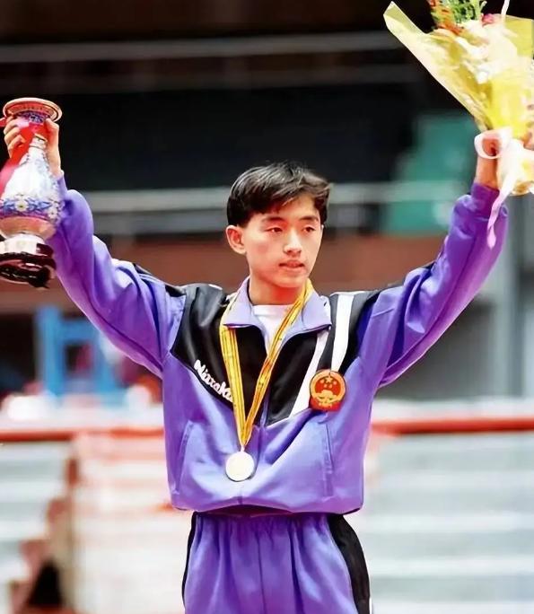 九游体育官方入口-重庆队主教练辞职传闻缠身，球队面临变革的简单介绍