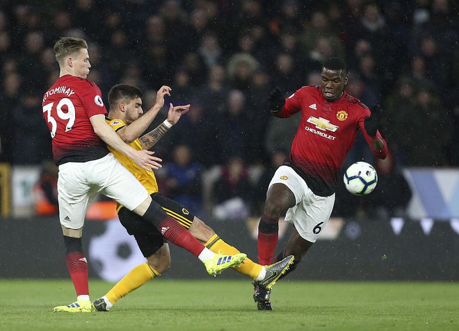 重头戏对决精彩集锦引发球迷狂热 重头戏对决精彩集锦引发球迷狂热