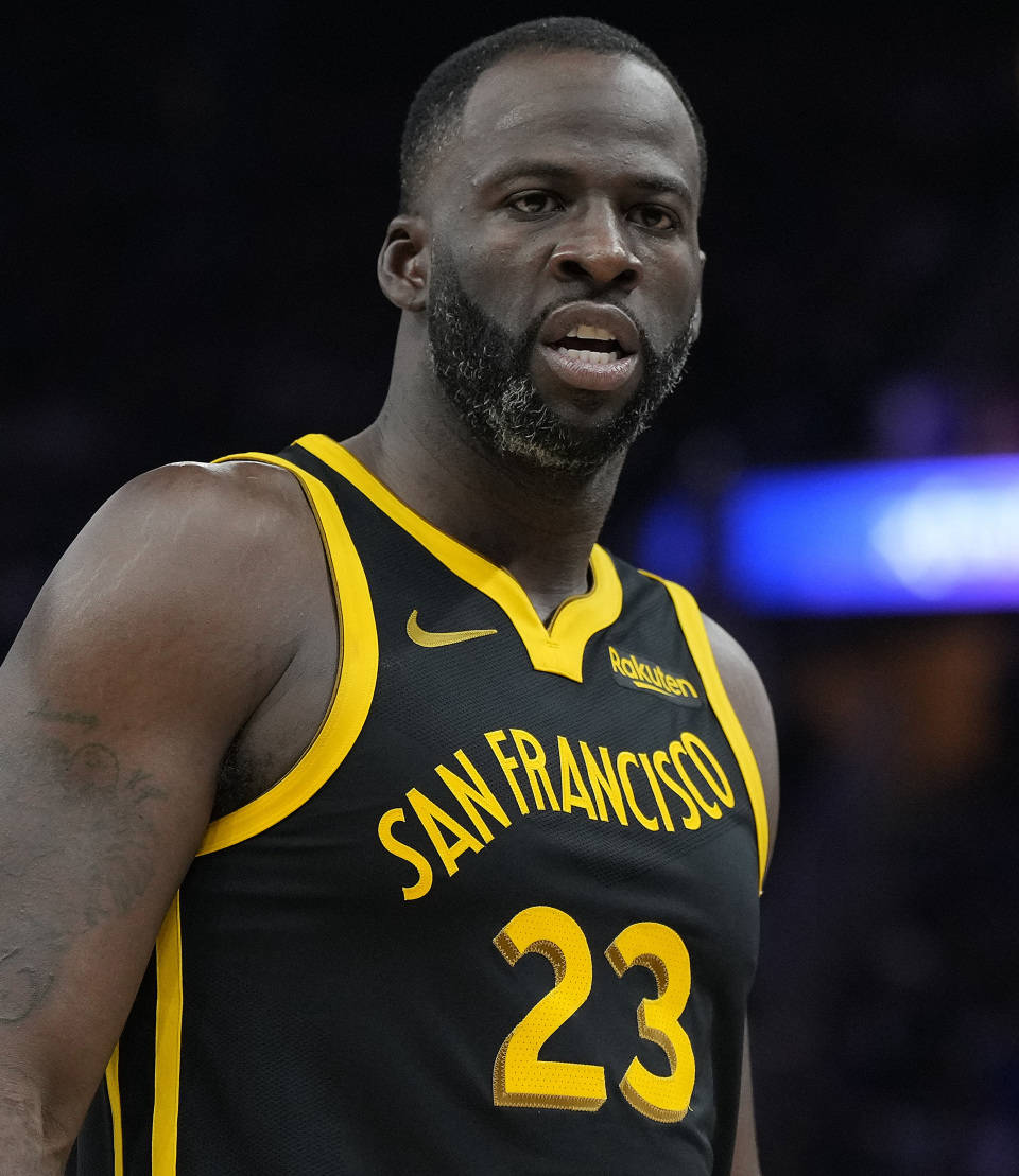 九游体育在线-勇士队前锋复出，带领球队取得胜利的简单介绍