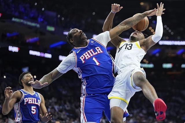 爵士队员上演绝杀，惊险取胜对手