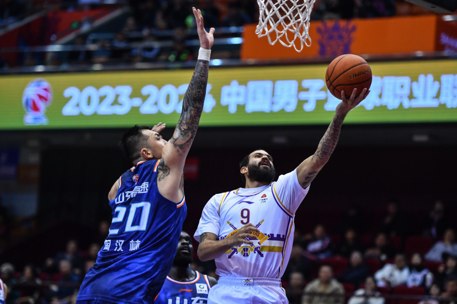 九游体育官网-包含山东队在比赛中击败对手，取得重要胜利的词条