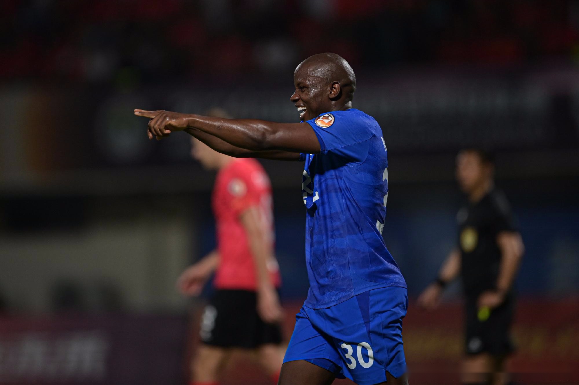 非洲联赛中一支实力雄厚的球队继续领跑 非洲联赛中一支实力雄厚的球队继续领跑