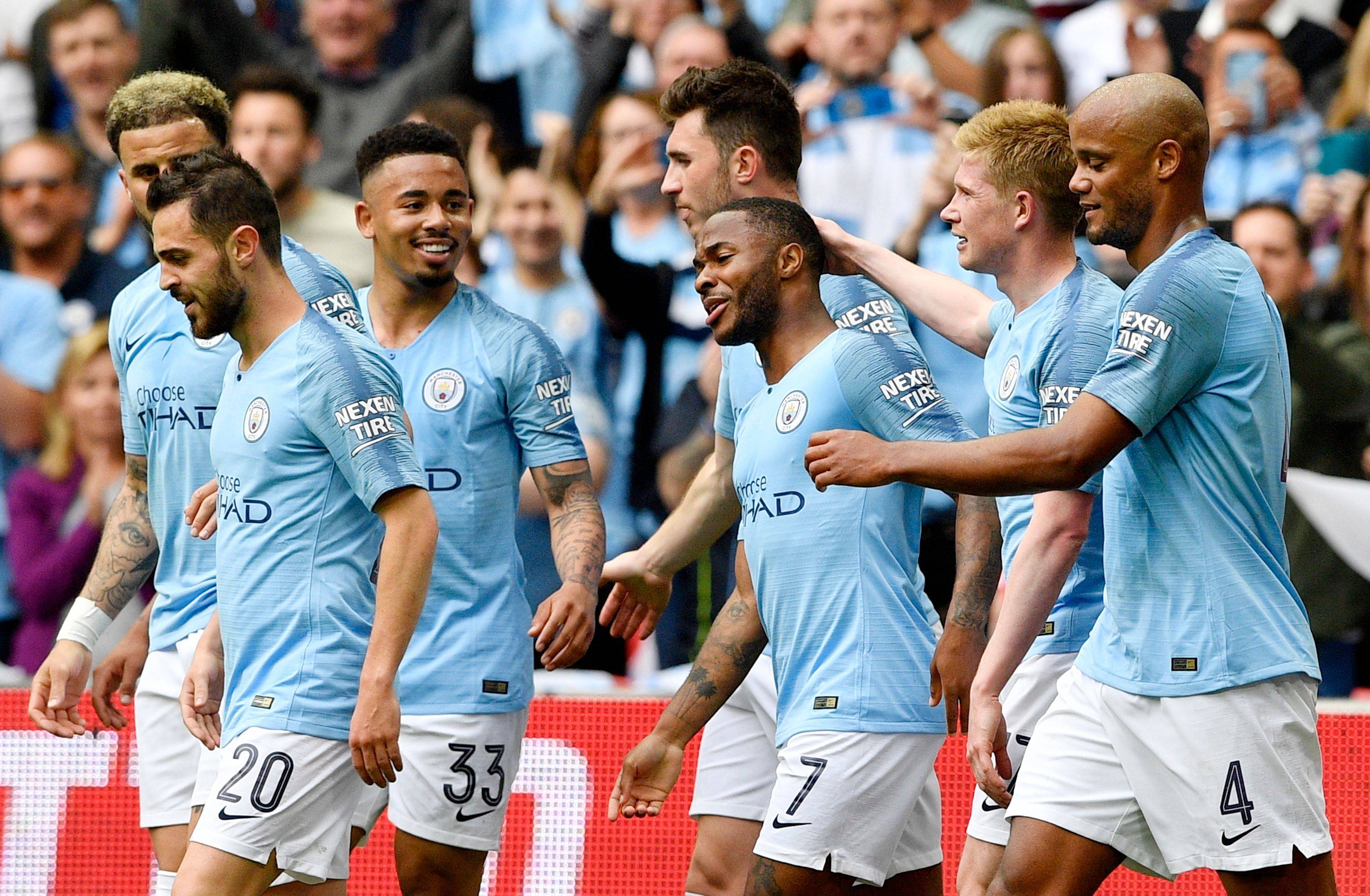 曼城球迷积极备战下一场比赛 曼城球迷积极备战下一场比赛