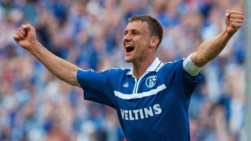 包含沙尔克04打入制胜一球,时刻领先的词条 包含沙尔克04打入制胜一球,时刻领先的词条