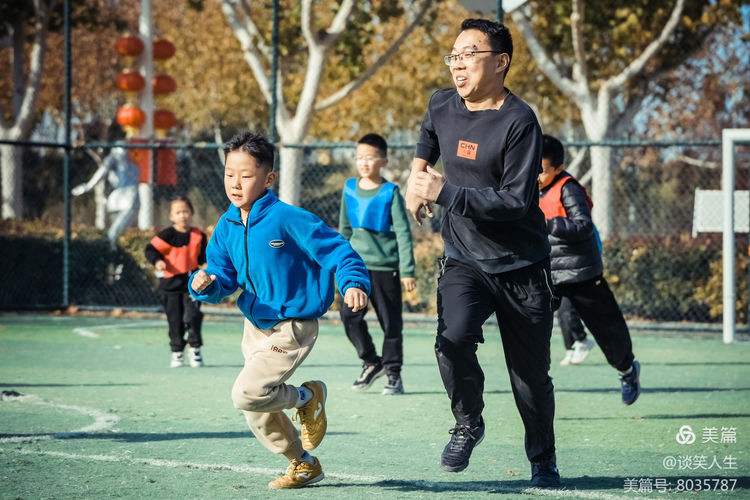 包含雄心勃发！国际赛场上燃烧激情追逐荣耀的词条