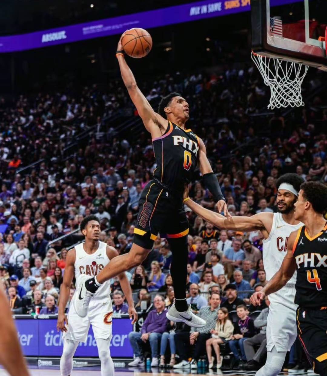 太阳防守乏力,失分过多让胜利成为奢望 太阳防守乏力,失分过多让胜利成为奢望