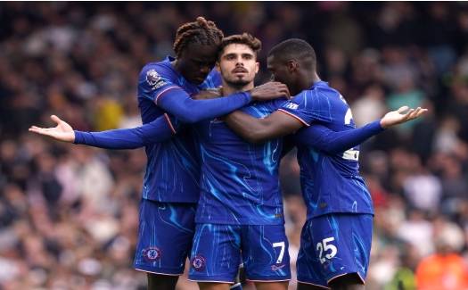 切尔西继续保持不败，争夺冠军席位的简单介绍