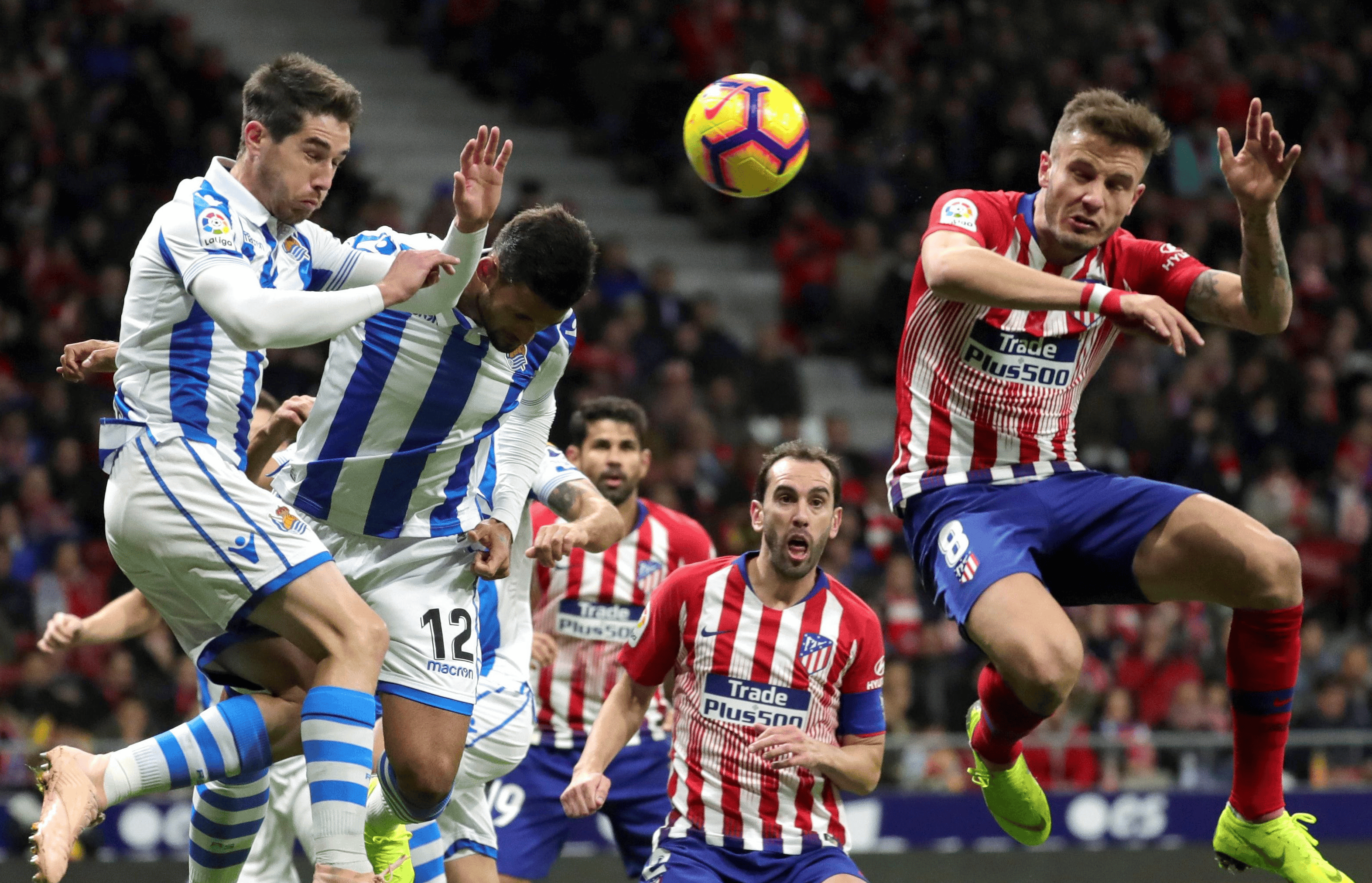 包含罗马做客挑战皇马,巅峰对决即将上演的词条 包含罗马做客挑战皇马,巅峰对决即将上演的词条