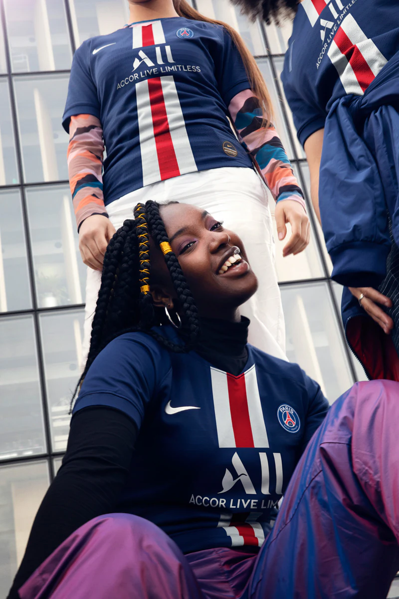 巴黎圣日耳曼前锋赞助青训营官方装备的简单介绍 巴黎圣日耳曼前锋赞助青训营官方装备的简单介绍