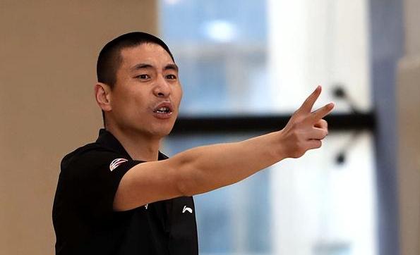 包含老将球员逐渐退出,留下宝贵经验传承的词条 包含老将球员逐渐退出,留下宝贵经验传承的词条