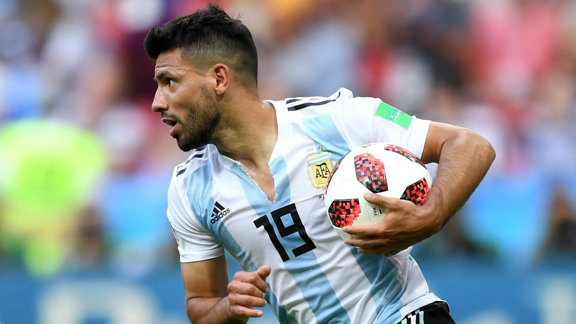 九游体育直播-国外知名足球明星的近况速递