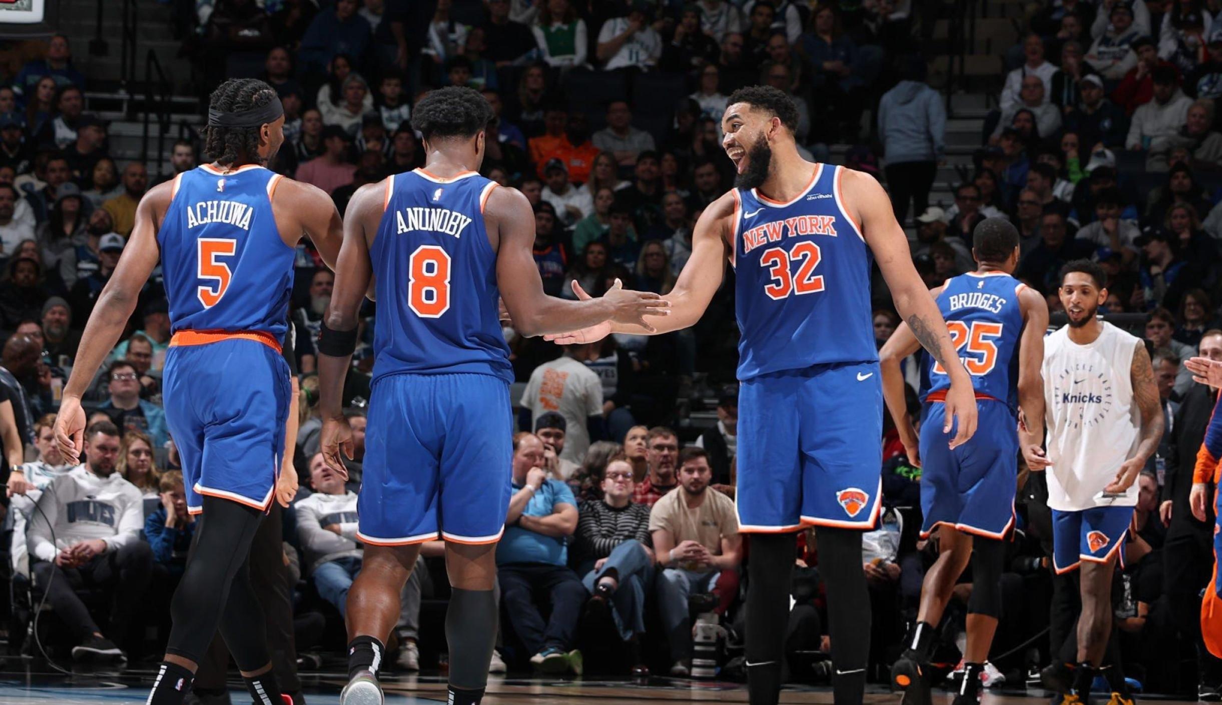 热火击败尼克斯,继续守住东部第四位置。 热火击败尼克斯,继续守住东部第四位置。