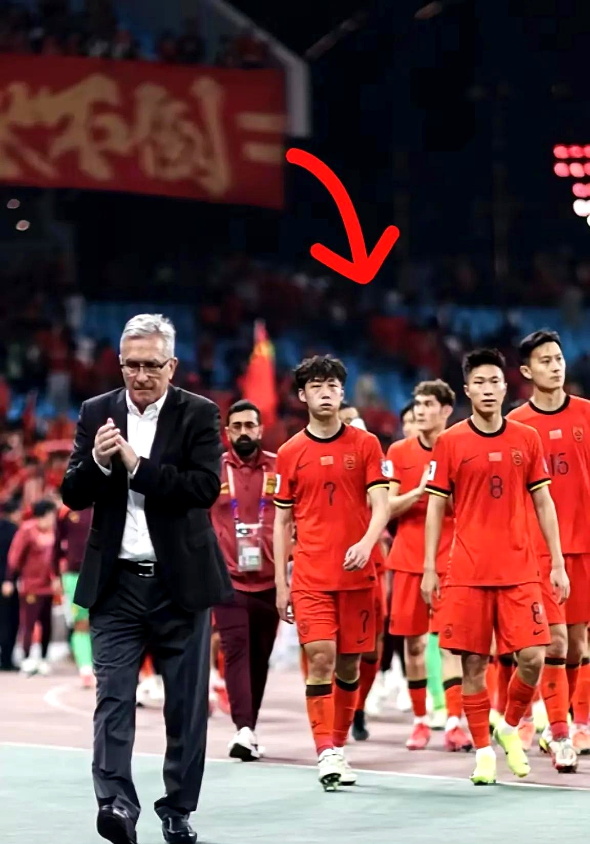 九游体育官网-包含球队老将在关键比赛中受伤，将缺席接下来的比赛的词条